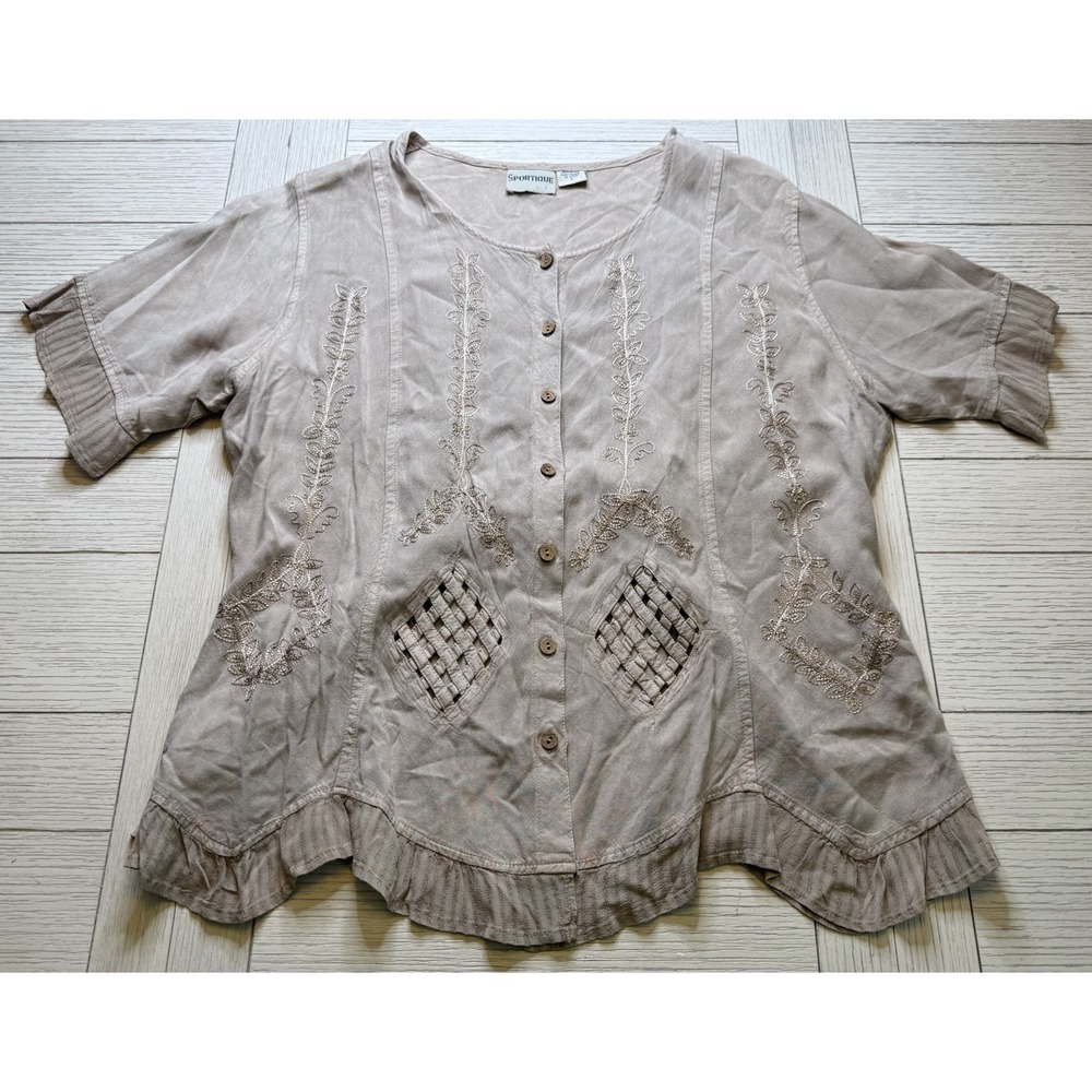 Sportique Women Embroidered Ruffle Hem Beige Short Sleeve Rayon Blouse Top Sz L
